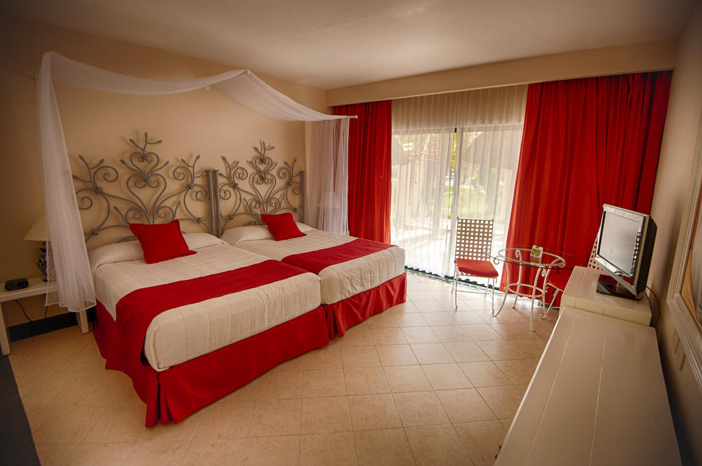 Grand Oasis Tulum Riviera Hotel Akumal Quarto foto